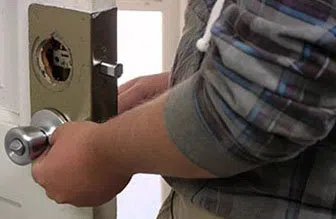 Universal Locksmith Store Weatogue, CT 860-516-0810 - 12-locks-replace